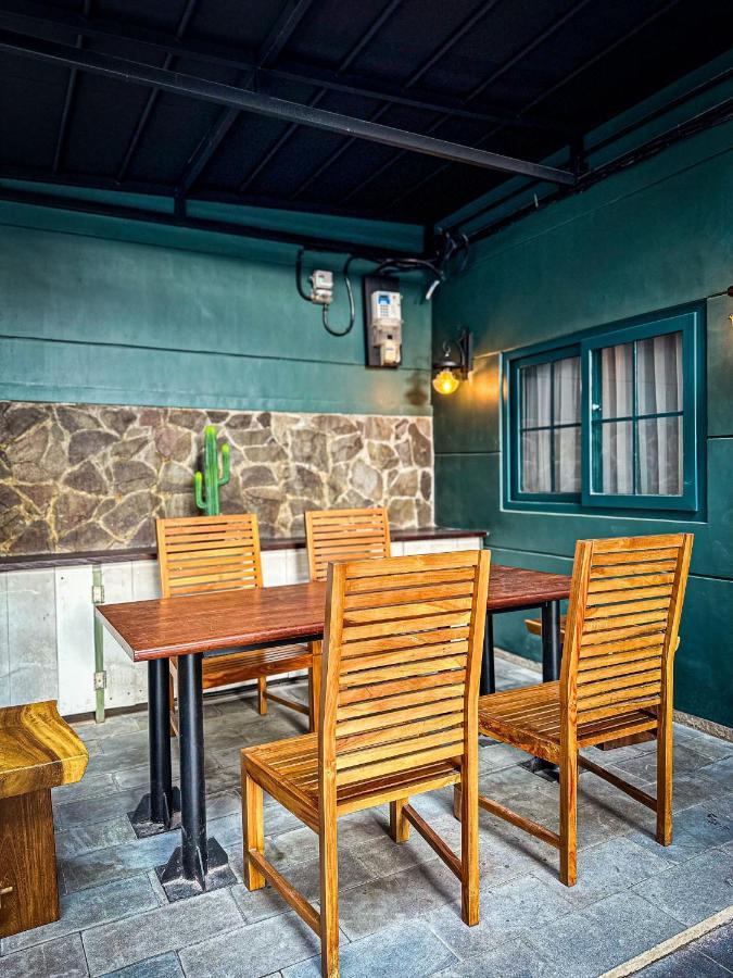 Lugano Arte Homestay Jakarta Exterior photo