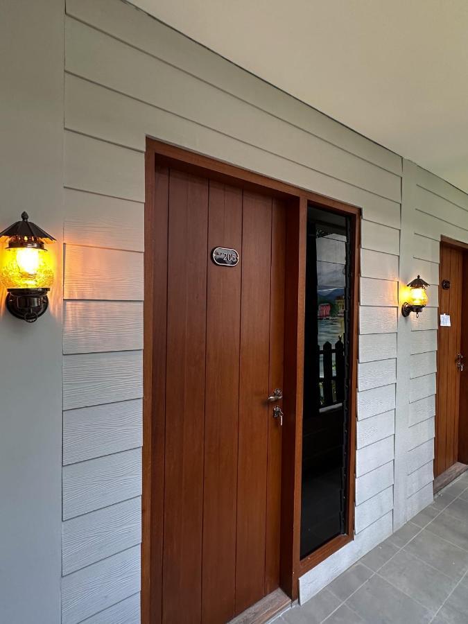 Lugano Arte Homestay Jakarta Exterior photo