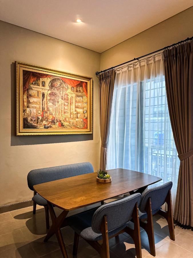 Lugano Arte Homestay Jakarta Exterior photo