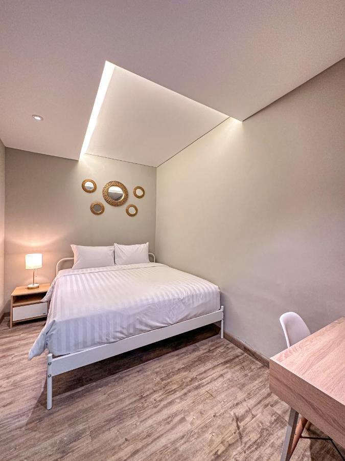 Lugano Arte Homestay Jakarta Exterior photo