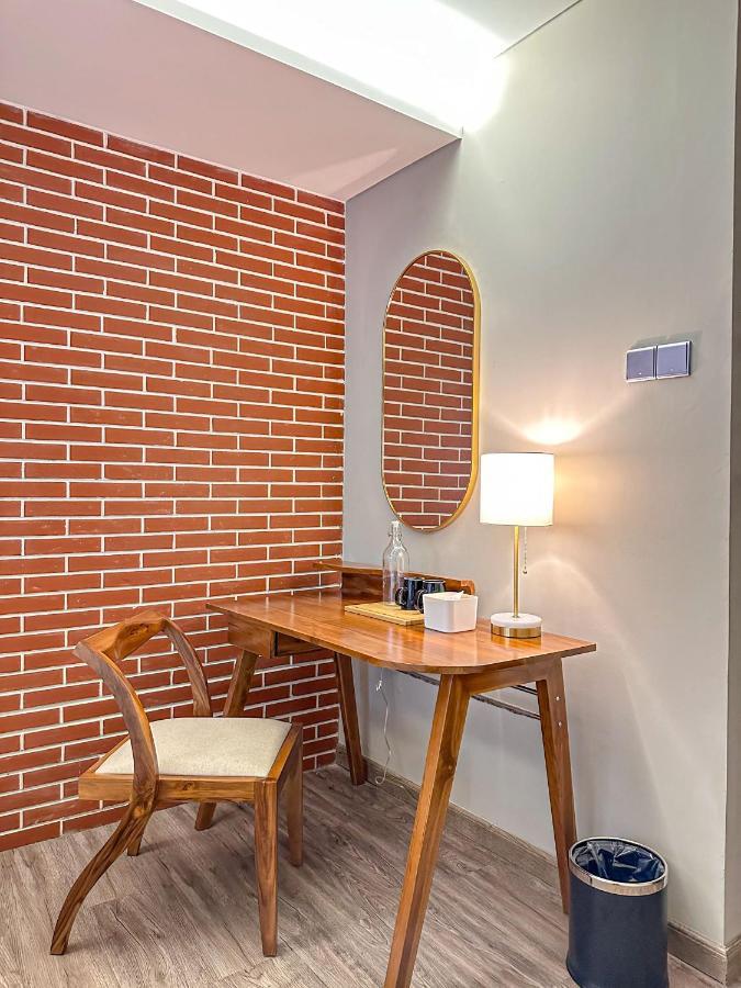 Lugano Arte Homestay Jakarta Exterior photo