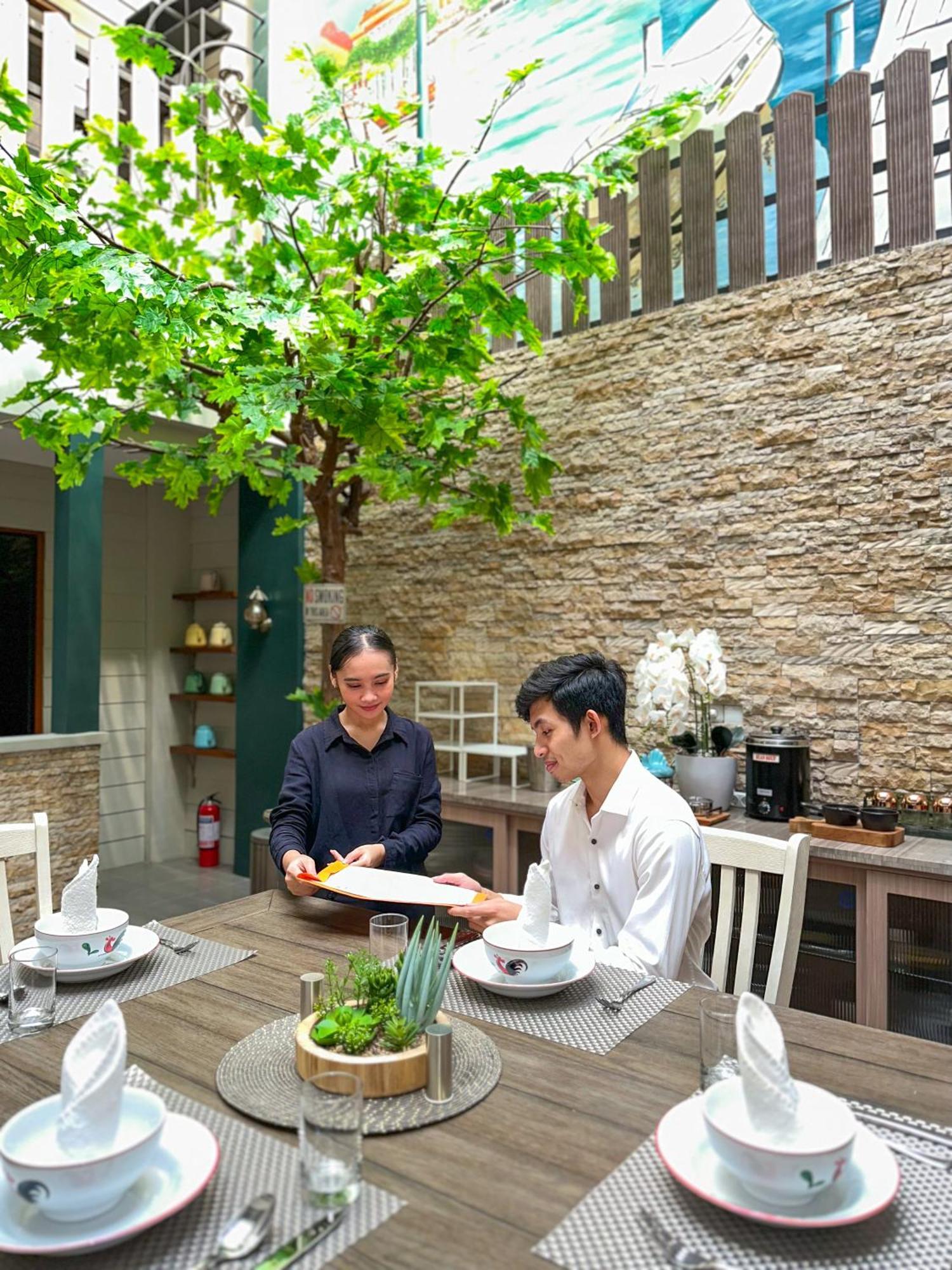 Lugano Arte Homestay Jakarta Exterior photo